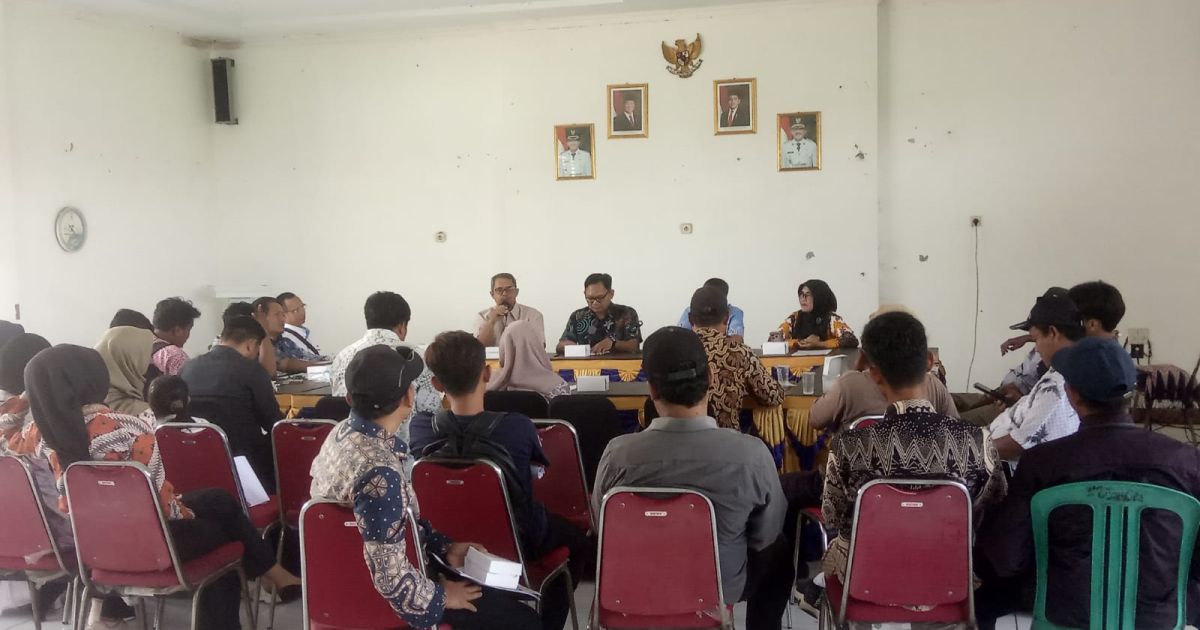 Pejabat Bulog Bungkam Saat di Tanya Soal Data Bantuan Pangan Kecamatan Kedokan Bunder ?