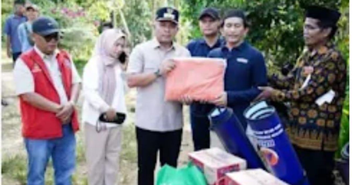 Melalui Wabup Tebo Pemda Salurkan Bantuan Logistik Untuk Korban Puting Beliung di Rimbo Bujang