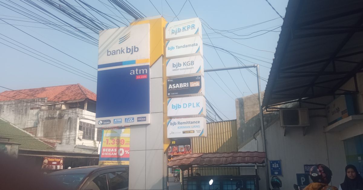 Nasabah BJB KCP Haurgeulis Indramayu Kecewa, Dana THR dan GAJI 13 di Potong Sepihak