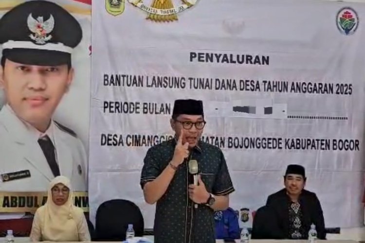 Petugas Pembagian Bansos Desa Cimanggis Bojonggede Mengutip Biaya Kepada KPM?