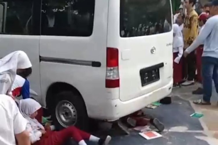 Tragis Mobil Operasional MBG Hantam Barisan Siswa SDN Kalibaru 01