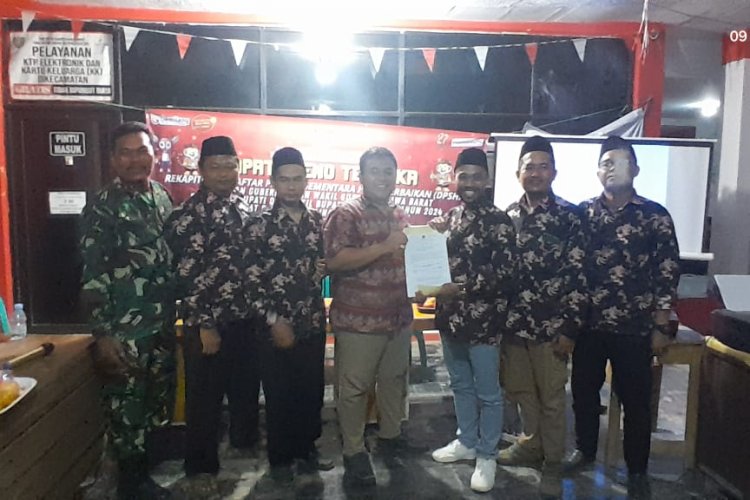 *Panitia Pemilihan Kecamatan Kertasemaya kabupaten Indramayu menyelenggarakan Rapat Pleno Terbuka Rekapitulasi (DPSHP)*