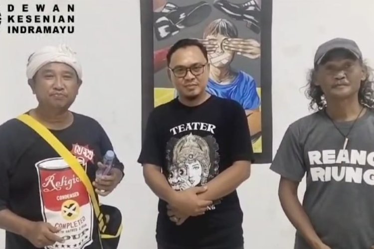 *Pameran Tunggal Lukisan Karya Ray Mengku Sutentra, Ciptakan Semangat Baru Bagi Perupa Indramayu*