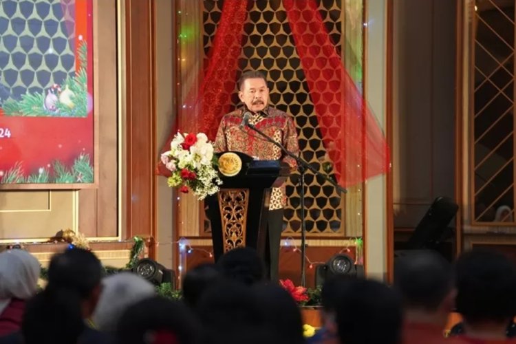 Jaksa Agung: Dengan Semangat Natal, Warga Kristiani Kejaksaan RI Bertekad Menjadi Garam dan Terang dalam Penegakan Hukum