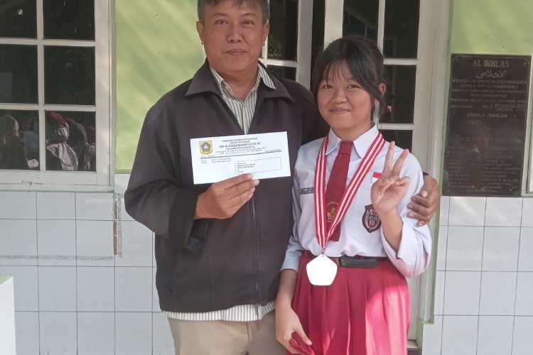 Moment Terharu Pelepasan Siswa Siswi Kelas 6 SDN Sasana Wiyata 01 Tahun Ajaran 2024-2025 dilakukan Sederhana