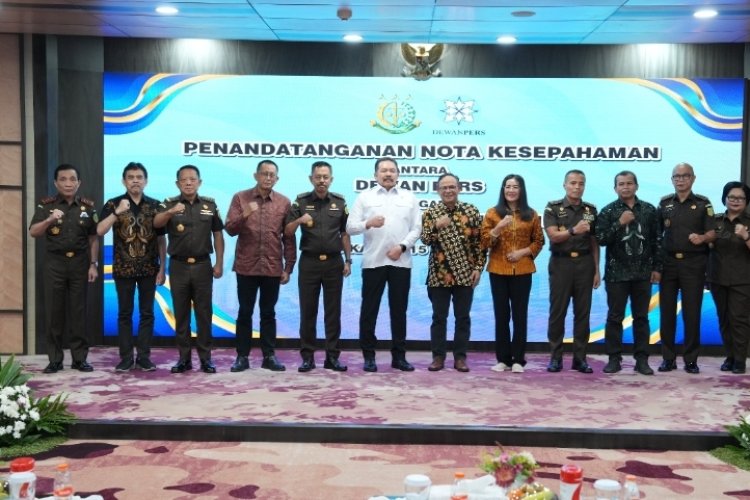 Kejagung dan Dewan Pers Teken MoU, Dukung Penegakan Hukum-Kemerdekaan Pers