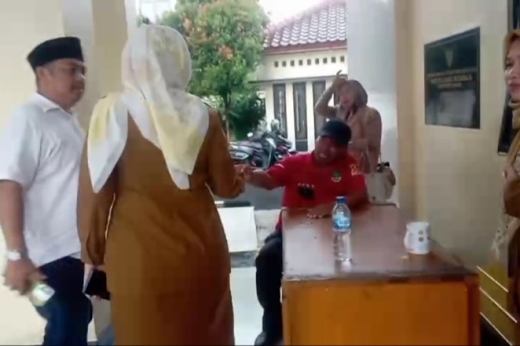 Camat Sukaraja Ria Marlisa Dinilai Arogan, Tidak Mau Melayani Masyarakat