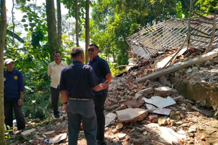 Pemkab Bogor Pastikan Pembangunan Sekolah Dasar Nangela Yang Ambruk Diupayakan Secepatnya