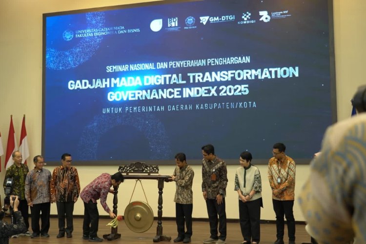Pemerintah Kabupaten Bogor Raih Penghargaan Digital Teransformation dari UGM